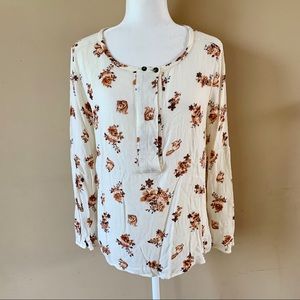 Altar’d State Large White Floral Blouse Shirt Top
